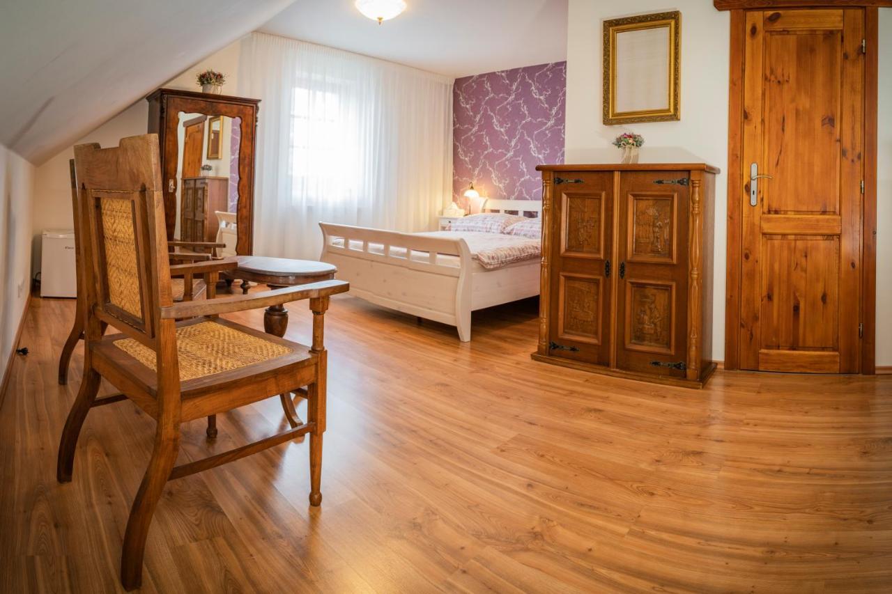 Penzion Primase Dolni Vestonice Εξωτερικό φωτογραφία